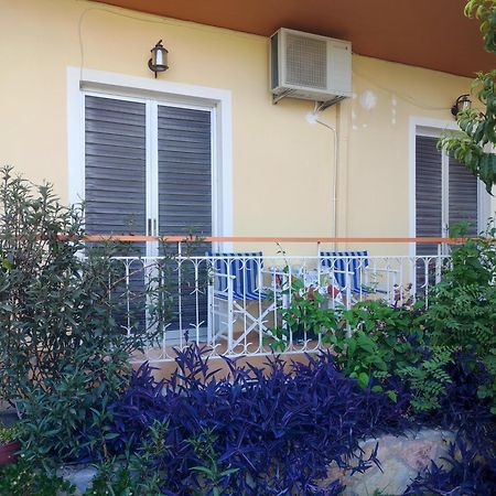 Mema'S Tranquil Studio In Patra - Free Parking מראה חיצוני תמונה