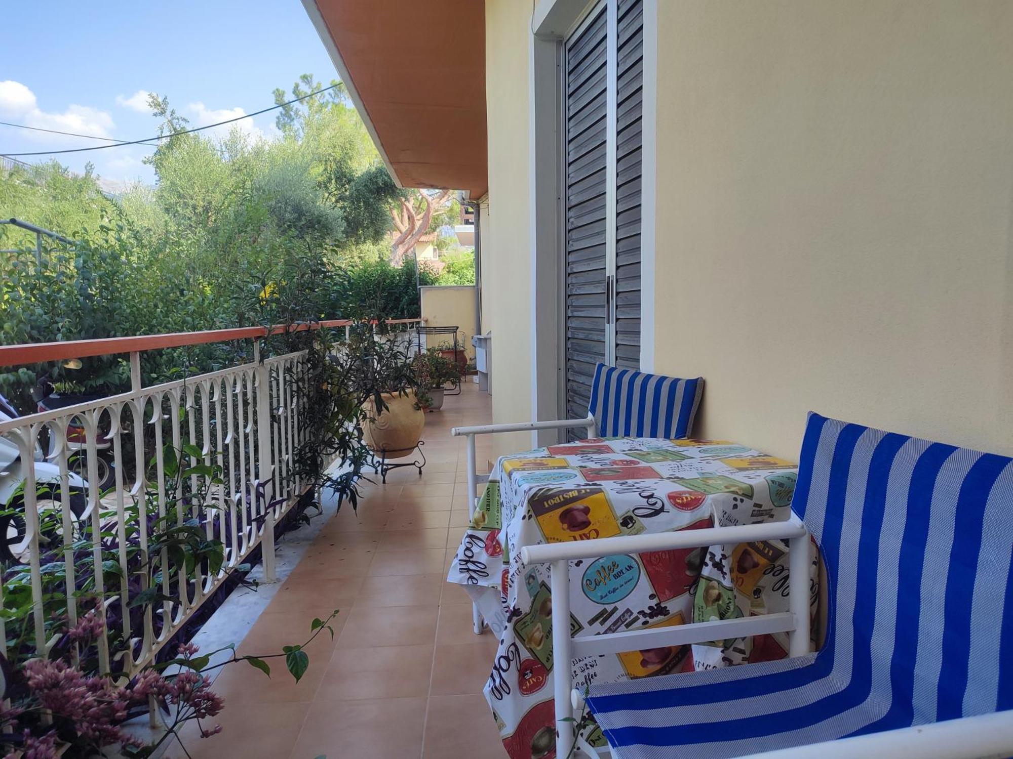 Mema'S Tranquil Studio In Patra - Free Parking מראה חיצוני תמונה